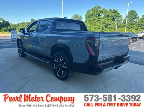 2024 GMC Sierra EV Denali