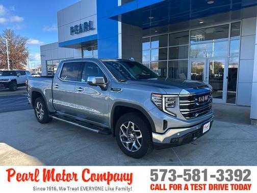 2024 GMC Sierra 1500 SLT