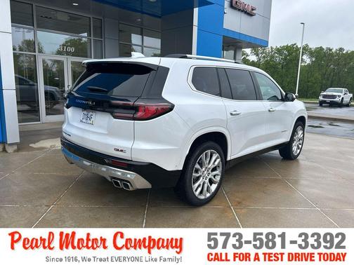 2025 GMC Acadia Denali