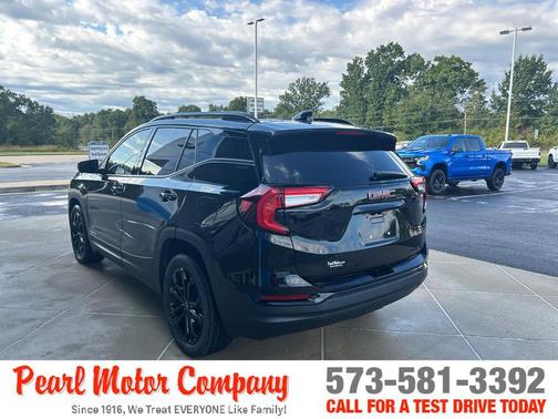 2022 GMC Terrain SLT