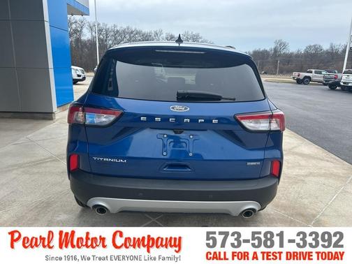 2022 Ford Escape Titanium Hybrid