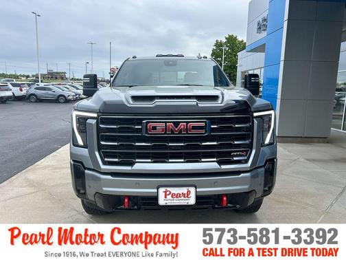 2025 GMC Sierra 2500 AT4