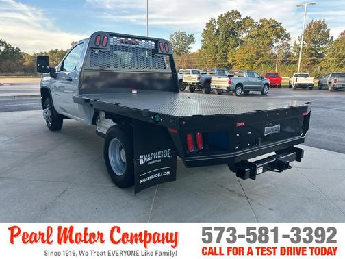 2025 Chevrolet Silverado 3500 WT