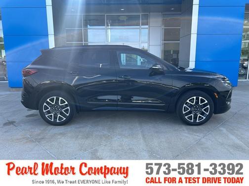 Black 2023 Chevrolet Blazer RS