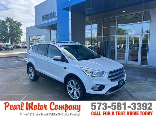 White Platinum Tri-Coat Metallic 2017 Ford Escape Titanium