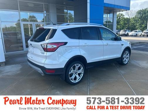 White Platinum Tri-Coat Metallic 2017 Ford Escape Titanium