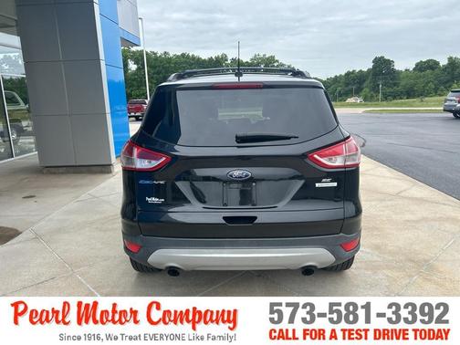 Tuxedo Black 2013 Ford Escape SE