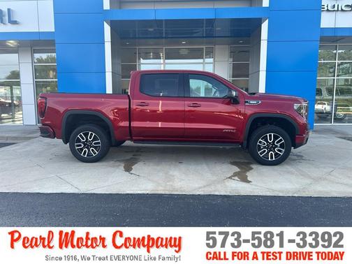 2025 GMC Sierra 1500 AT4