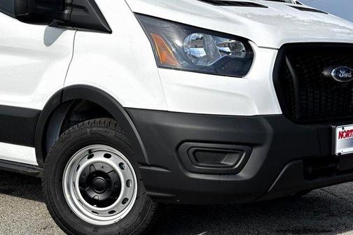 2025 Ford Transit-250 148 WB Medium Roof Cargo