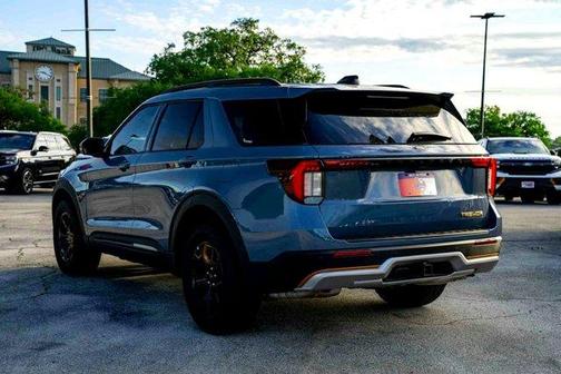 Vapor Blue Metallic 2026 Ford Explorer Tremor