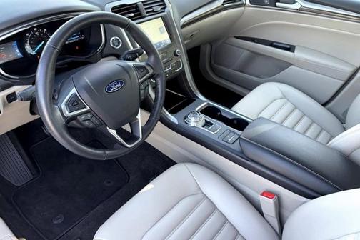 2020 Ford Fusion SEL