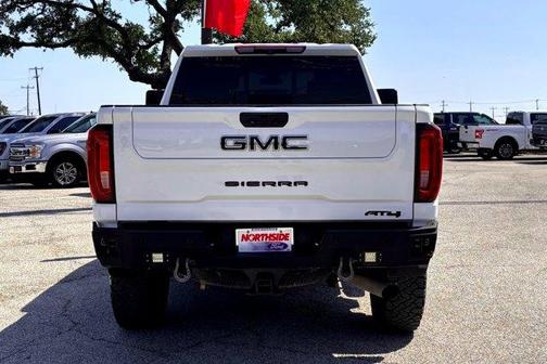 2022 GMC Sierra 2500 AT4