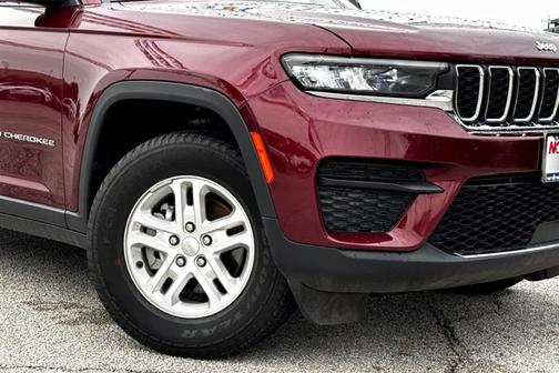 2023 Jeep Grand Cherokee LAREDO