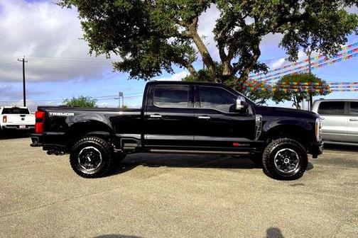 2026 Ford F-250 Platinum