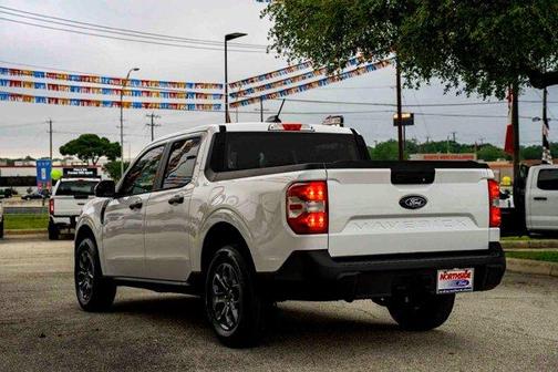 Oxford White 2026 Ford Maverick XLT