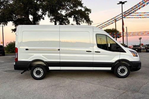 2025 Ford Transit-250 148 WB Medium Roof Cargo