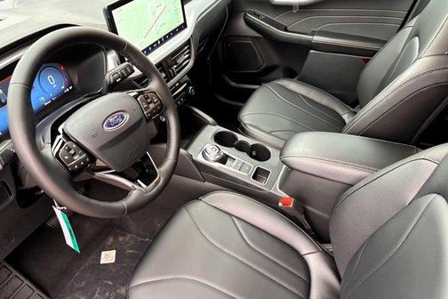 2026 Ford Escape Platinum