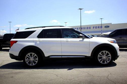 Star White 2023 Ford Explorer XLT
