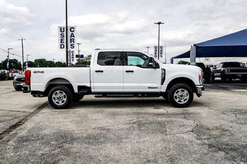 Oxford White 2026 Ford F-250 XLT