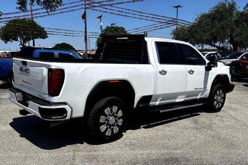 2024 GMC Sierra 2500 Denali