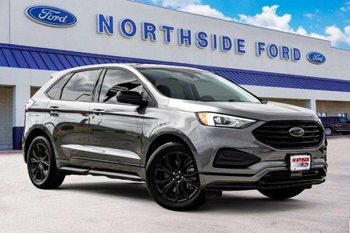 Carbonized Gray Metallic 2023 Ford Edge SE