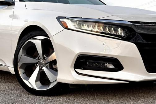 2018 Honda Accord TOURING 2.0T