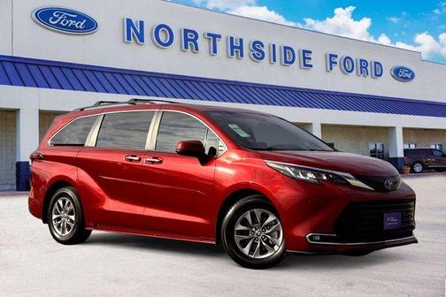 2023 Toyota Sienna XLE