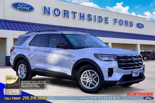 Space White Metallic 2026 Ford Explorer Active