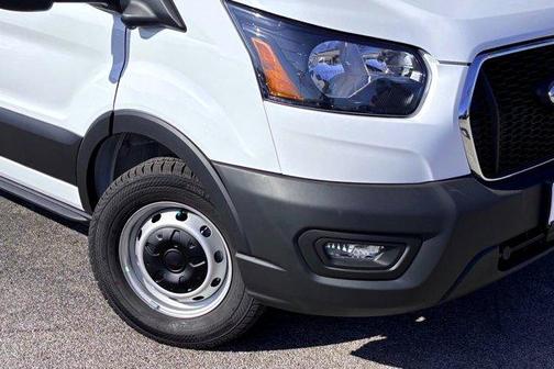 2025 Ford Transit-250 148 WB Medium Roof Cargo
