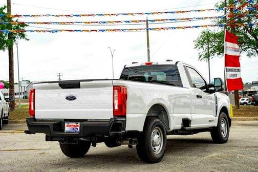 Oxford White 2025 Ford F-250 XL