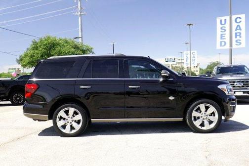 Agate Black Metallic 2024 Ford Expedition King Ranch