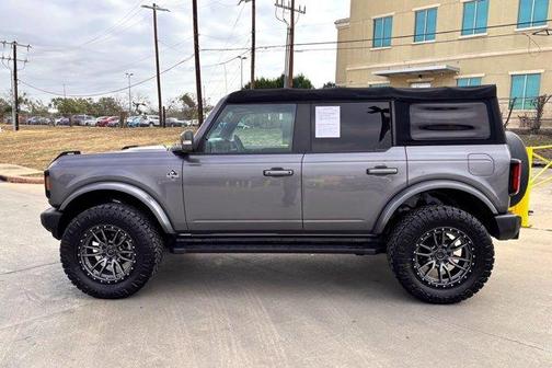 2022 Ford Bronco Outer Banks