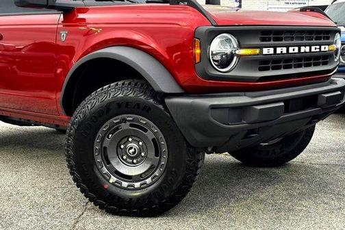 2025 Ford Bronco Base