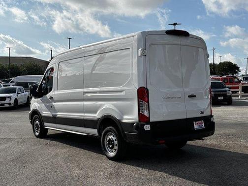 2025 Ford Transit-250 148 WB Medium Roof Cargo