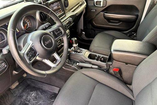 2020 Jeep Gladiator Sport