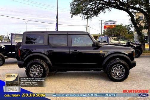 2025 Ford Bronco Badlands