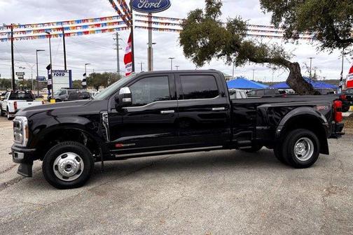 2026 Ford F-350 Platinum