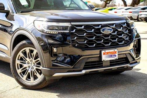 Agate Black Metallic 2026 Ford Explorer Platinum