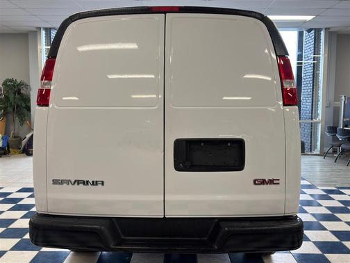 2022 GMC Savana 2500 Work Van