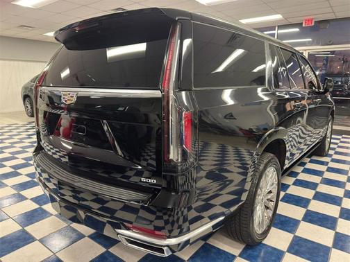 2023 Cadillac Escalade ESV Premium Luxury