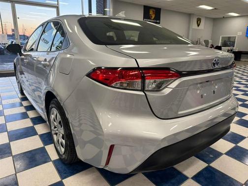 2025 Toyota Corolla Hybrid LE