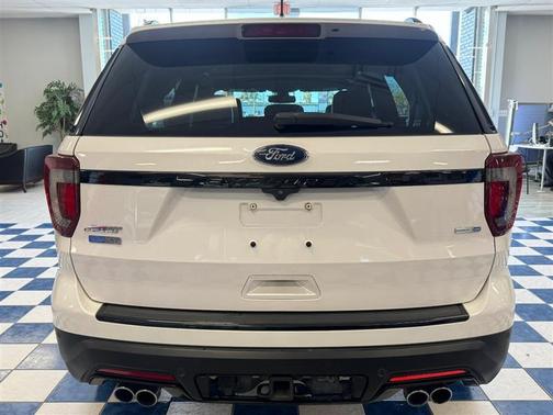 2018 Ford Explorer sport