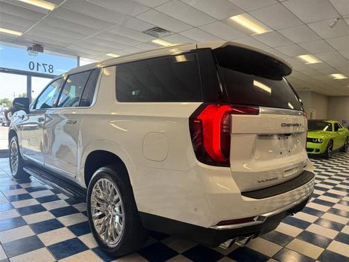 Summit White 2025 GMC Yukon XL Denali