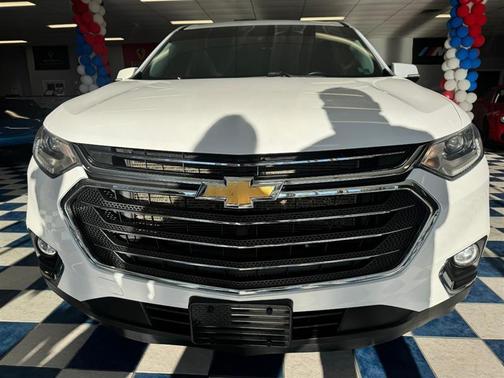 2021 Chevrolet Traverse LT Cloth