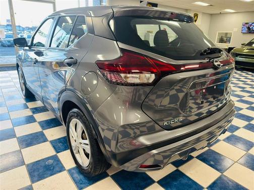 2024 Nissan Kicks S