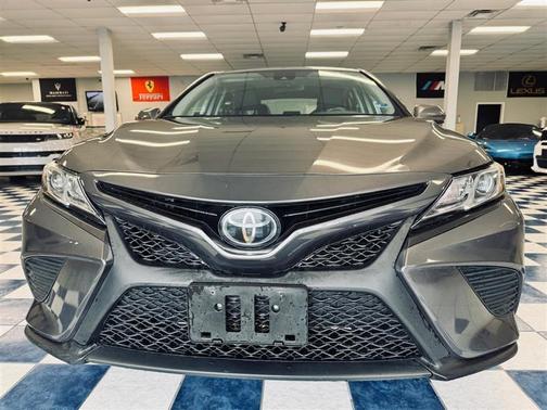Gray 2019 Toyota Camry SE