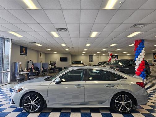 2022 Honda Civic Touring