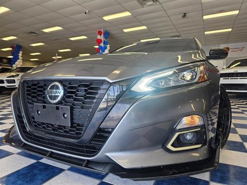 2022 Nissan Altima 2.5 SR