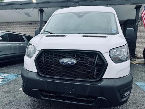 White 2023 Ford Transit-250 MR 148 WHEELBASE PFDI 10-SPEED TRANSMISSION