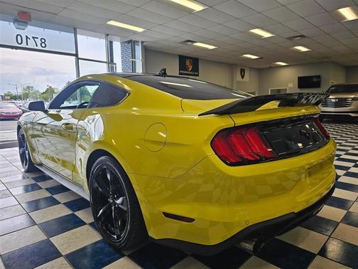 2021 Ford Mustang EcoBoost